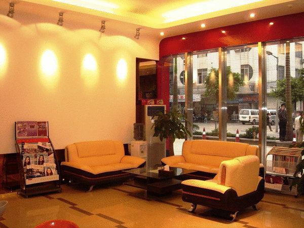 Dongyue Fashion Hotel Cantão Interior foto